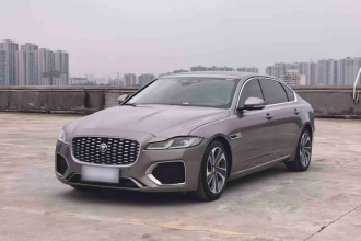 捷豹XFL 2022款 XFL 2.0T P200 两驱精英豪华版