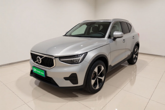 沃尔沃XC40 2023款 B4 四驱智远豪华版