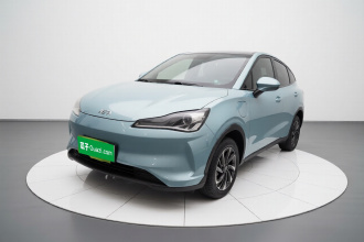 哪吒汽车 哪吒V 2022款 潮 300 Lite 三元锂