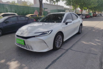 丰田 凯美瑞 2024款 双擎 2.0HE 精英版