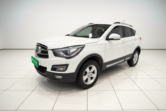 海马S5 2015款 1.6L 手动豪华型天窗版