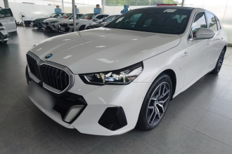 宝马i5 2024款 eDrive 35L M运动套装