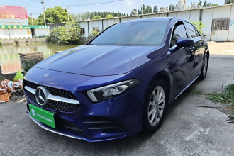 奔驰A级 2020款 A 200 L 运动轿车
