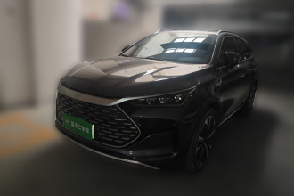 比亚迪 唐新能源 2022款 DM-p 215KM 四驱旗舰型