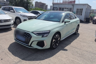 奥迪A3 2022款 A3L Limousine 35 TFSI 时尚运动型