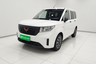 五菱汽车 五菱宏光PLUS 2020款 1.5L 手动标准型 5座