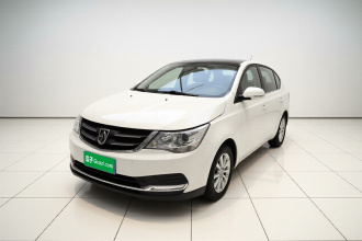 宝骏730 2016款 改款 1.5L 手动标准型 7座 国V