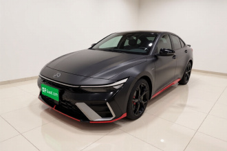 现代 伊兰特 2023款 240TGDi DCT N Line LUX尊贵版