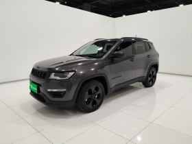 Jeep 指南者 2020款 220T 自动夜鹰版