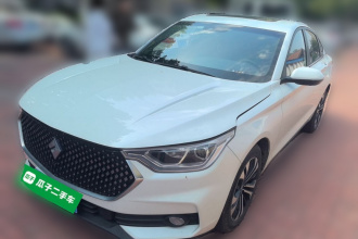 宝骏RC-6 2019款 1.5T CVT 24小时在线旗舰型