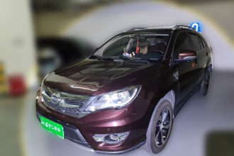 比亚迪S7 2015款 2.0T 升级版 自动尊贵型