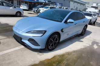 比亚迪 海豹 2022款 700km 长续航后驱版