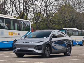 小鹏G6 2023款 755 超长续航 Max