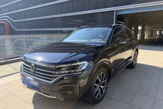 大众 途锐 2021款 3.0TSI 锐享版 经典运动套装