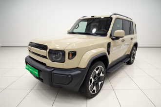iCAR V27 2026款 200KM四驱猎鹰700