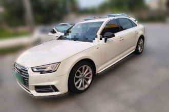 奥迪A4L 2018款 30周年年型 45 TFSI quattro 个性运动版