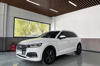 奥迪Q5L 2020款 40 TFSI 荣享时尚型
