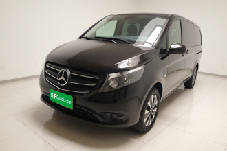 奔驰 威霆 2023款 2.0T 商务版 7座