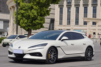 腾势Z9GT 2024款 630四驱Pro版