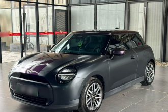 电动MINI COOPER 2024款 456km COOPER E 经典派