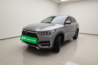 比亚迪 宋PLUS 2020款 1.5T 自动旗舰型