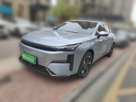 吉利银河 银河L6 2025款 EM-i 140km 星舰版