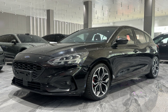 福特 福克斯 2021款 两厢 EcoBoost 180 自动ST Line