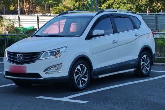 宝骏560 2015款 1.8L 手动豪华型