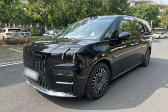 极氪009 2024款 七座过道版四驱 108kWh