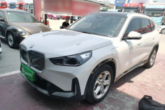宝马iX1 2023款 eDrive25L X设计套装