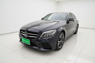 奔驰C级 2019款 C 260 运动版