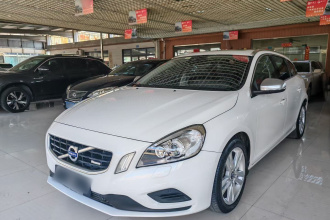 沃尔沃V60 2012款 T6 AWD 运动版