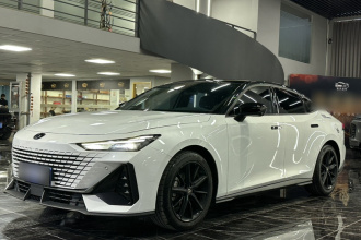长安UNI-V 2022款 1.5T 尊贵型