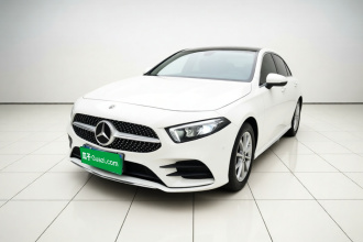 奔驰A级 2021款 A 200 L 运动轿车时尚型