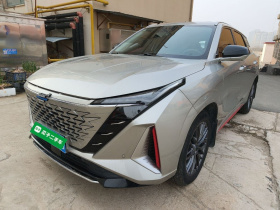 长安欧尚Z6 2022款 蓝鲸 1.5T DCT智尊型