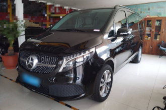 奔驰V级 2022款 V 260 领航版