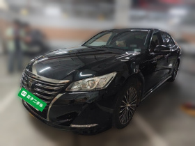 丰田 皇冠 2018款 2.0T 运动版