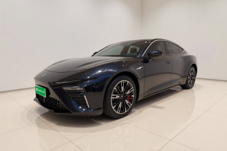 哪吒汽车 哪吒S 2022款 增程版 1160km 后驱小版
