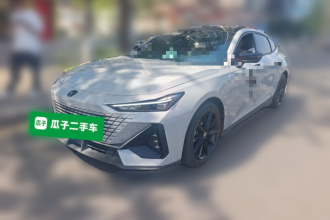 长安UNI-V 2022款 1.5T 尊贵型