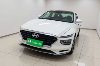 现代 名图 2021款 1.8L CVT LUX尊贵版