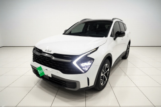 起亚 狮铂拓界 2023款 2.0L HEV 两驱尊贵版