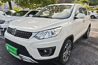 北京汽车 绅宝X35 2016款 1.5L 自动豪华版