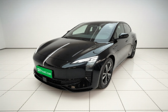 红旗EH7 2025款 690 智选版