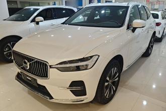 沃尔沃XC60 2025款 B5 四驱智逸豪华版