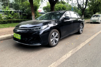 吉利银河 银河A7 2026款 EV 550km 臻享版