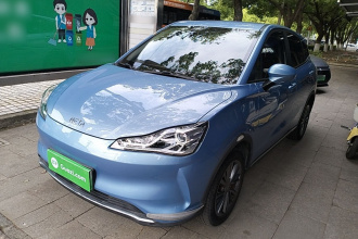 哪吒汽车 哪吒V 2022款 潮 400 Lite