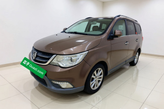 宝骏730 2014款 1.5L 手动豪华型 7座