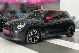 电动MINI COOPER 2024款 452km COOPER SE 艺术家