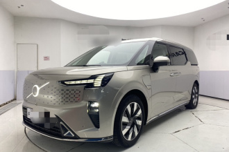 沃尔沃EM90 2025款 Ultra 六座