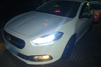 菲亚特 菲翔 2015款 1.4T 自动跃享版